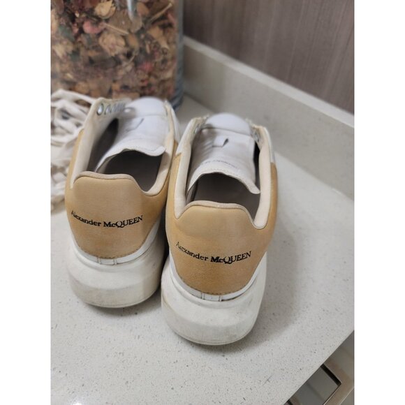 Alexander McQueen Oversized Sneaker Sz 37 EU 7 US Women's - Picture 3 of 12